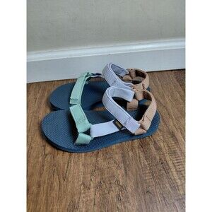 Teva Womens Original Universal Sandal 5  Multicolor